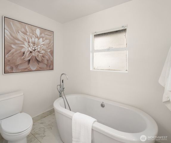 16628 SE 26th Street, Bellevue, WA 98008
