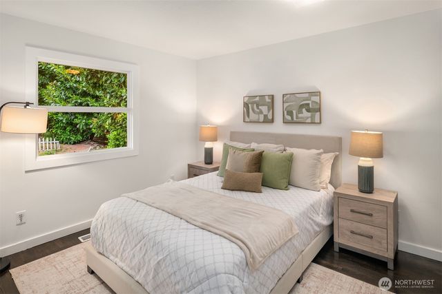 16628 SE 26th Street, Bellevue, WA 98008