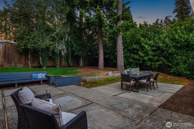 16628 SE 26th Street, Bellevue, WA 98008