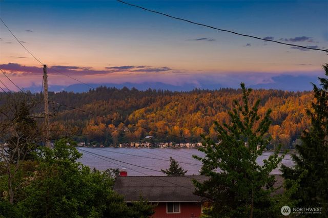 16628 SE 26th Street, Bellevue, WA 98008