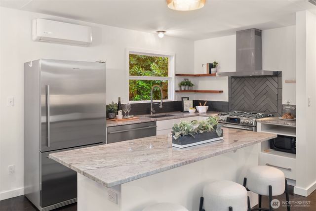 16628 SE 26th Street, Bellevue, WA 98008