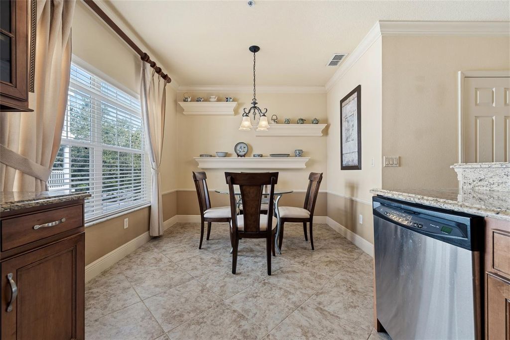 Image 18 of property listing at 107 MCLEODS WAY, Winter Springs, FL 32708