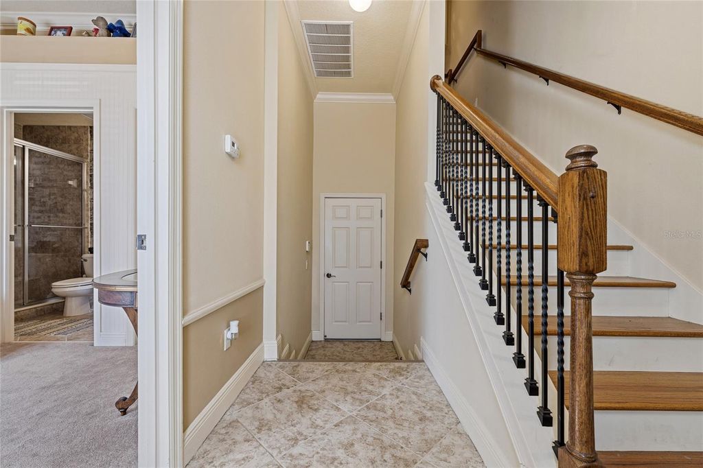 Image 4 of property listing at 107 MCLEODS WAY, Winter Springs, FL 32708