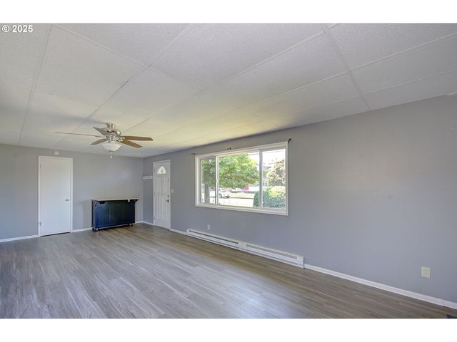 600 S 5TH Ave, Kelso, WA 98626