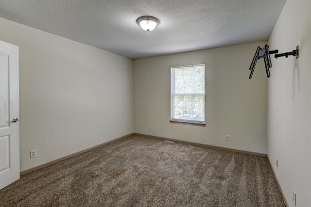 1215 NW Ashley Lane, Grain Valley, MO 64029