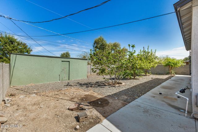 210 W SUNLAND Avenue, Phoenix, AZ 85041