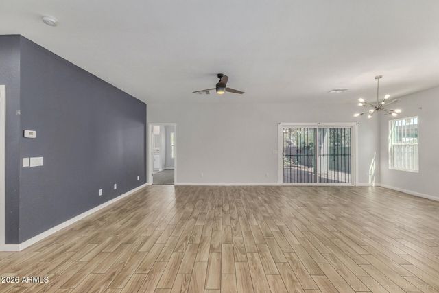 210 W SUNLAND Avenue, Phoenix, AZ 85041