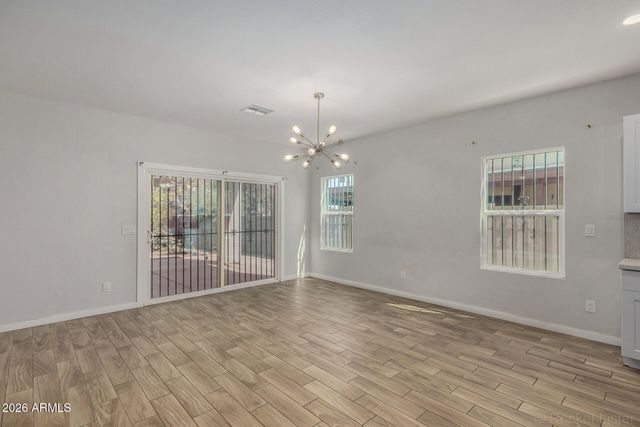 210 W SUNLAND Avenue, Phoenix, AZ 85041