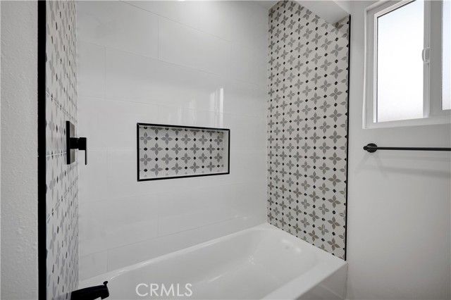 3515 S Norton, Los Angeles, CA 90018