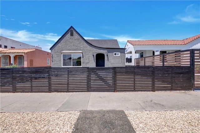 3515 S Norton, Los Angeles, CA 90018