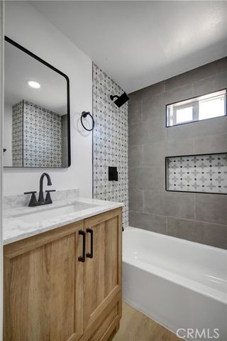3515 S Norton, Los Angeles, CA 90018