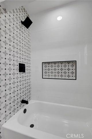 3515 S Norton, Los Angeles, CA 90018