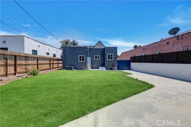 3515 S Norton, Los Angeles, CA 90018
