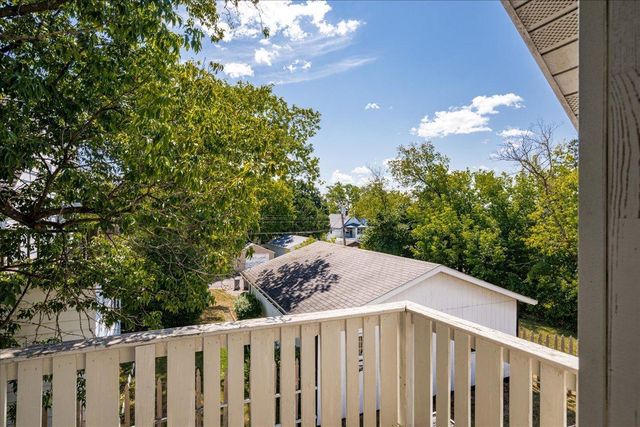 824 E 11th Street, Duluth, MN 55805