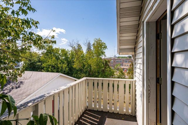 824 E 11th Street, Duluth, MN 55805