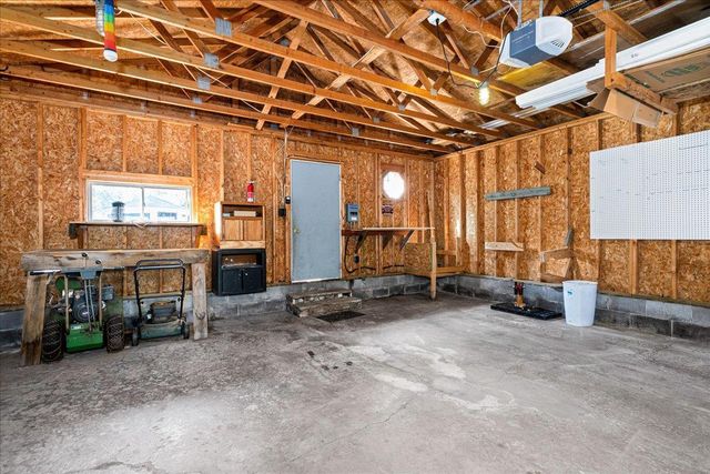 824 E 11th Street, Duluth, MN 55805