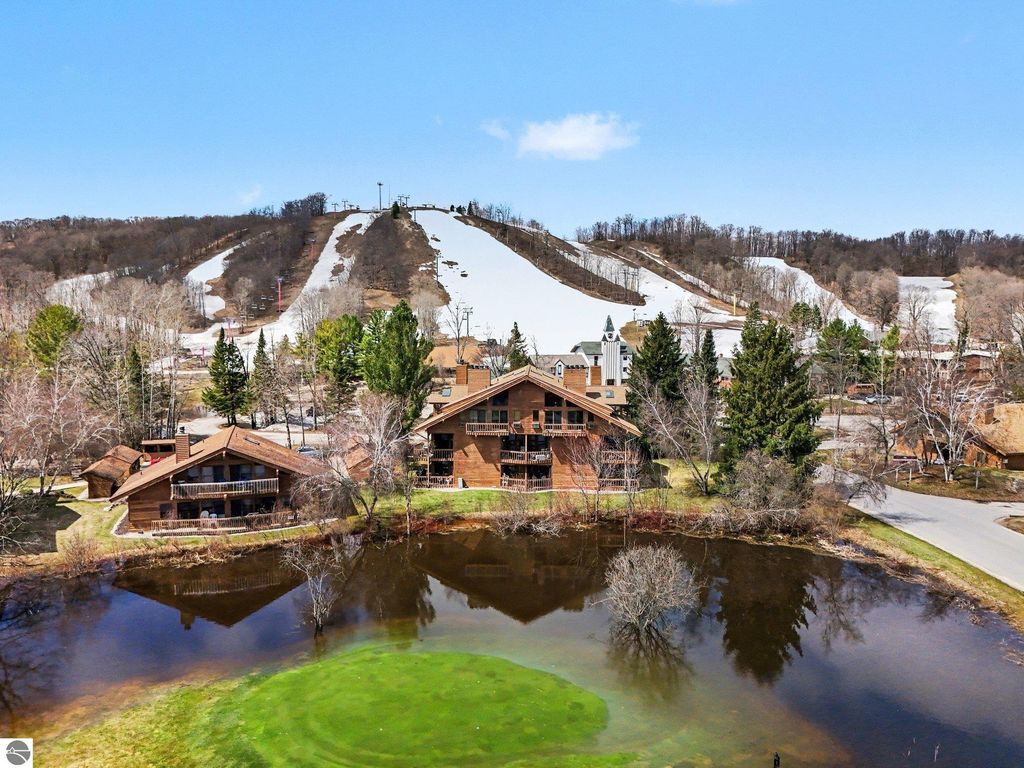 Image 2 of property listing at 6520 Schuss Mountain Lane # 3208, Mancelona, MI 49659
