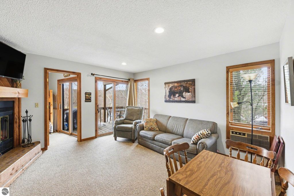 Image 8 of property listing at 6520 Schuss Mountain Lane # 3208, Mancelona, MI 49659