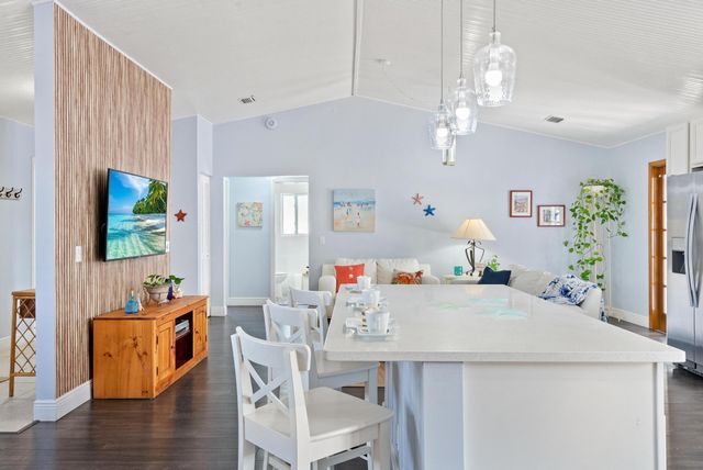 3904 NW Tracewood Lane, Boynton Beach, FL 33436