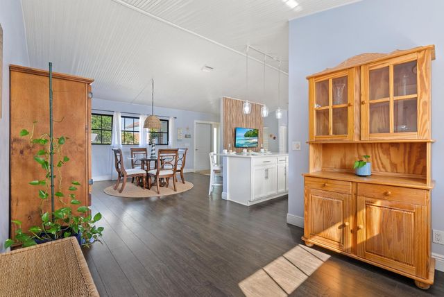 3904 NW Tracewood Lane, Boynton Beach, FL 33436