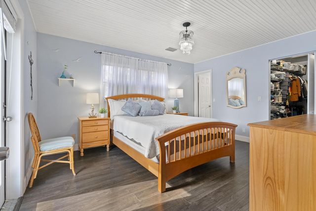 3904 NW Tracewood Lane, Boynton Beach, FL 33436