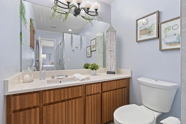 3904 NW Tracewood Lane, Boynton Beach, FL 33436