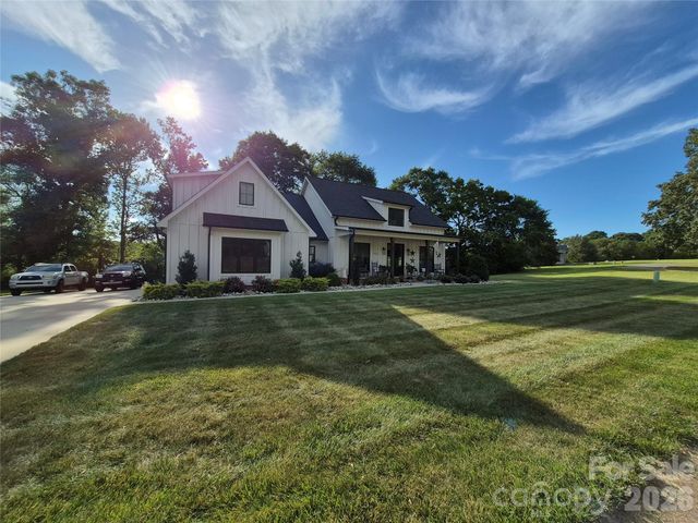 1877 Cline Farm Road, Lincolnton, NC 28092