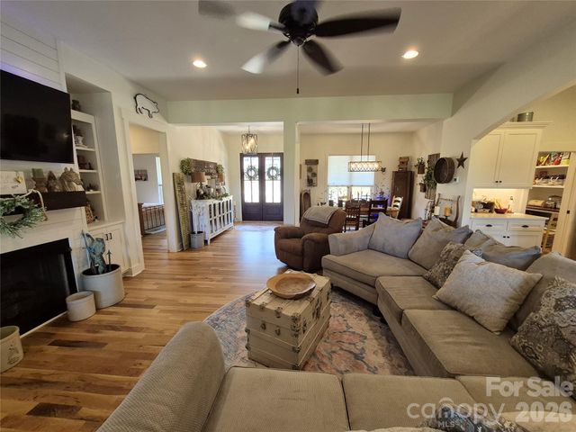 1877 Cline Farm Road, Lincolnton, NC 28092