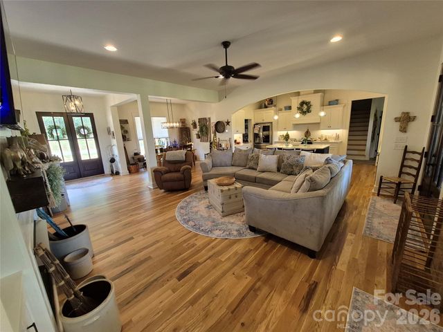 1877 Cline Farm Road, Lincolnton, NC 28092