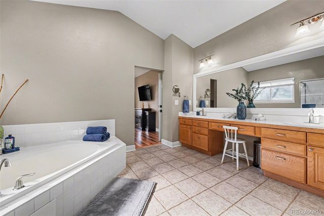 5101 S Olathe Circle, Centennial, CO 80015