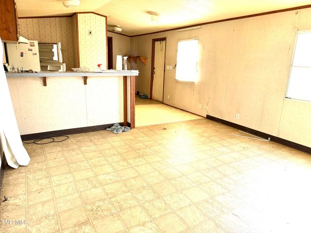 704 Weems Chapel Road, Mosheim, TN 37818