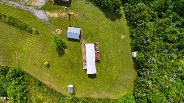 704 Weems Chapel Road, Mosheim, TN 37818