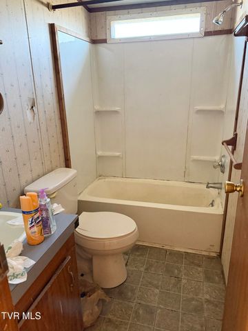 704 Weems Chapel Road, Mosheim, TN 37818