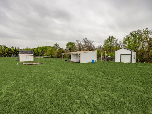 1660 Red Road, Howe, TX 75459