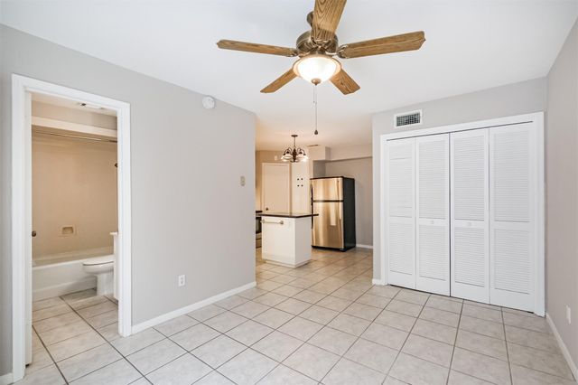 2 River Creek Way, Sugar Land, TX 77478