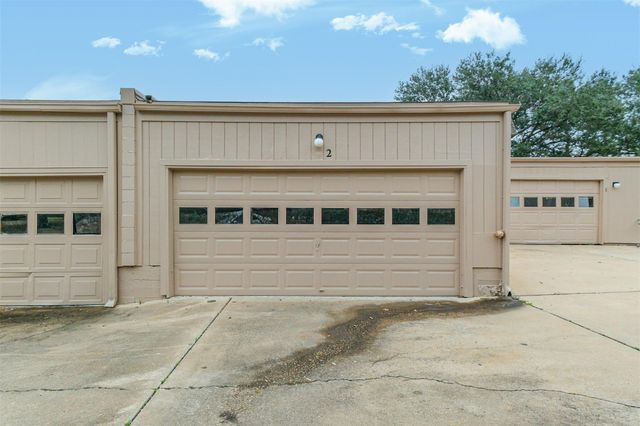 2 River Creek Way, Sugar Land, TX 77478