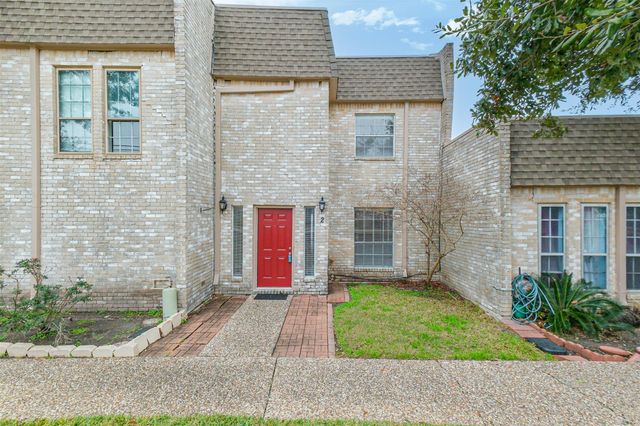 2 River Creek Way, Sugar Land, TX 77478