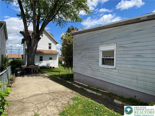 1058 East Gordon Street, Allentown City, PA 18109