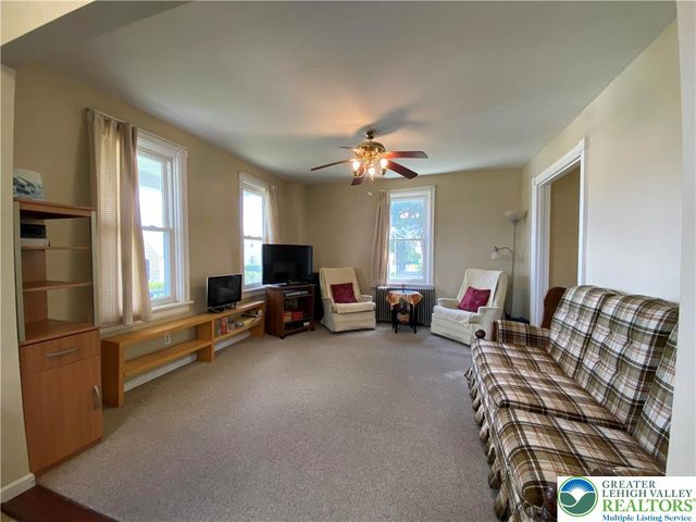 1058 East Gordon Street, Allentown City, PA 18109