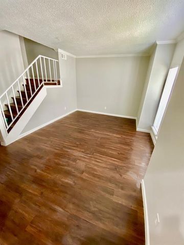 7700 Creekbend Drive 72, Houston, TX 77071