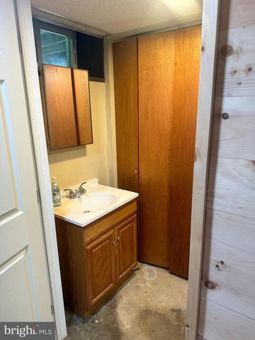 525 DORCHESTER AVE, Reading, PA 19609