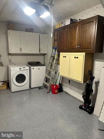 525 DORCHESTER AVE, Reading, PA 19609