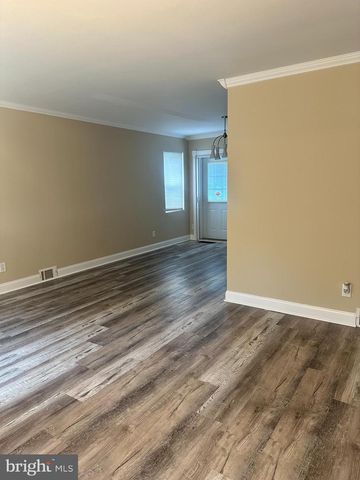 525 DORCHESTER AVE, Reading, PA 19609