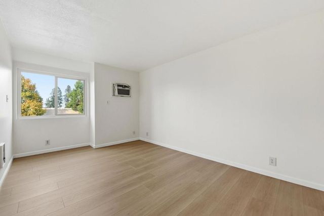 460 Auburn Way 5, San Jose, CA 95129