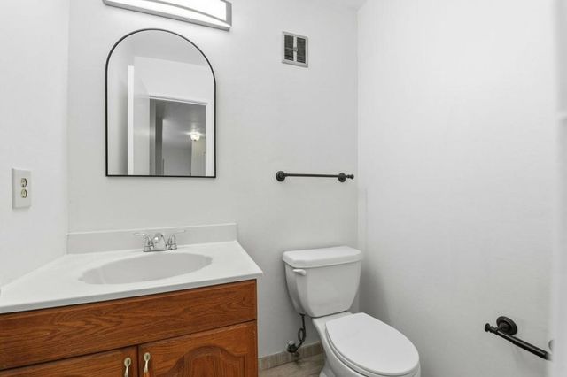 460 Auburn Way 5, San Jose, CA 95129