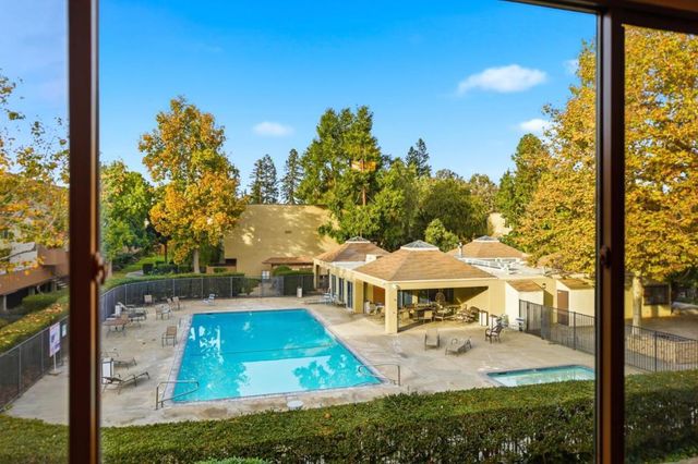 460 Auburn Way 5, San Jose, CA 95129