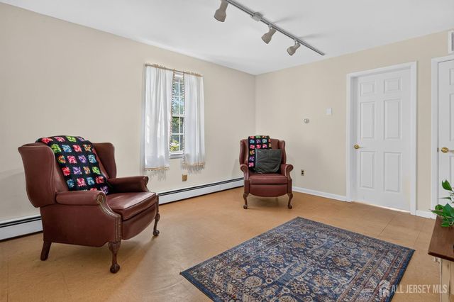 1270 Sioux Road, North Brunswick, NJ 08902