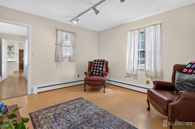 1270 Sioux Road, North Brunswick, NJ 08902