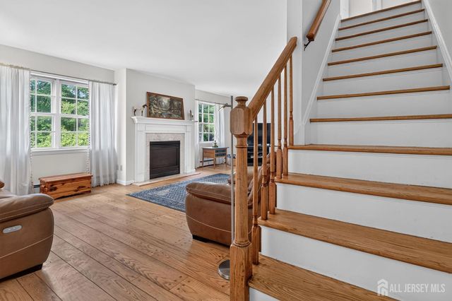 1270 Sioux Road, North Brunswick, NJ 08902