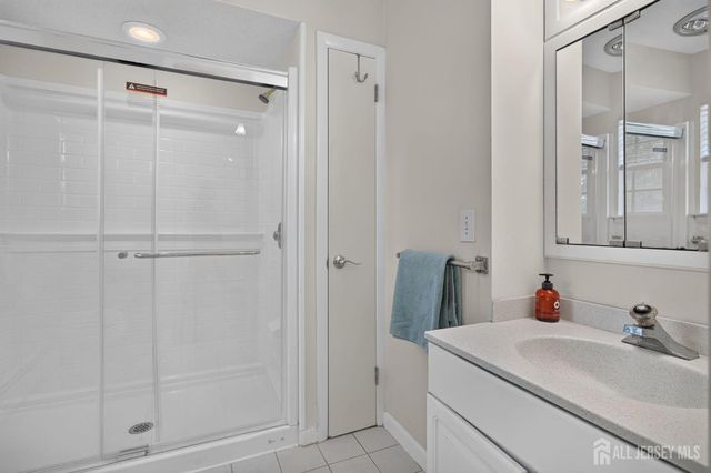 1270 Sioux Road, North Brunswick, NJ 08902